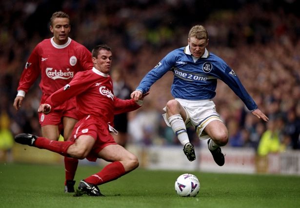 “罗马队友基情互动”，德罗西赛后新闻发布会被哲科亲吻（罗马队友展现兄弟情：哲科赛后发布会上亲吻德罗西）