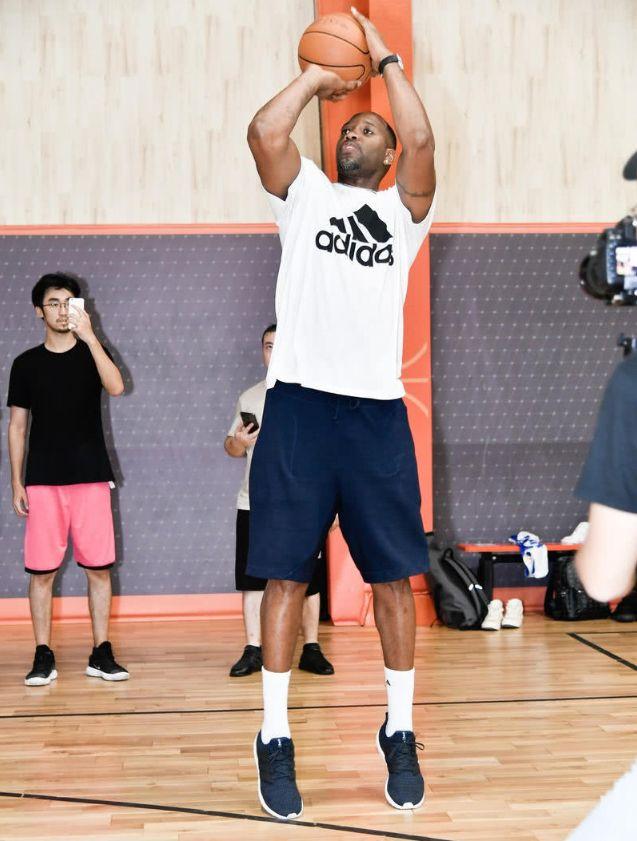 TA：阿森纳真正的隐患集中于防线；维拉的阵容几乎没容错空间（TA：阿森纳最大软肋在后防，维拉阵容几乎零容错）