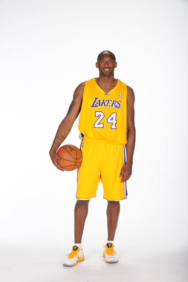 斯玛特：我们的防守跟狗屎一样，但每支球队都有这种阵痛期（斯玛特：我们的防守太烂，但每支球队都会经历阵痛期）