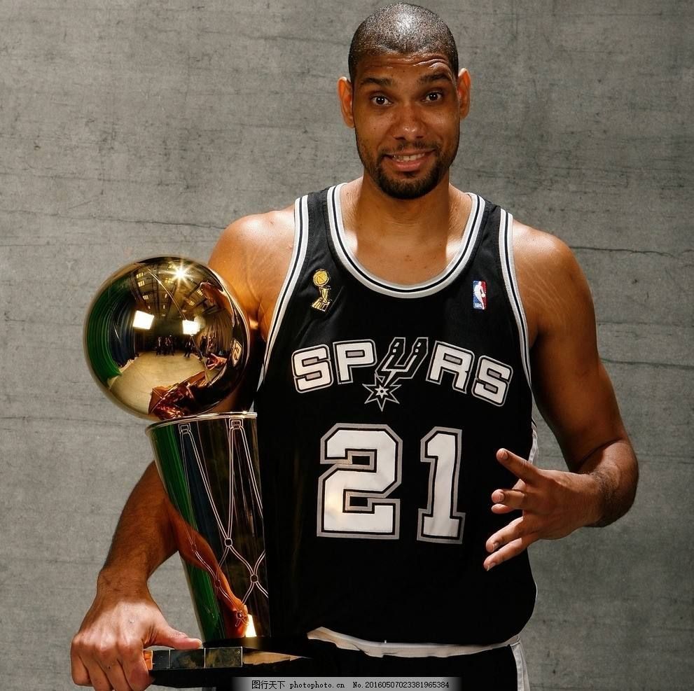 皮西利女友透露自己曾被前男友虐待：不要让别人控制你（皮西利女友自曝曾遭前任虐待：别让他人掌控你的生活）