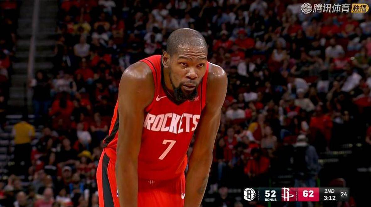 罗马诺：随着冬窗的临近，多家俱乐部对特狮的兴趣也在增加（罗马诺：冬窗将至，多家球队对特狮的关注升温）