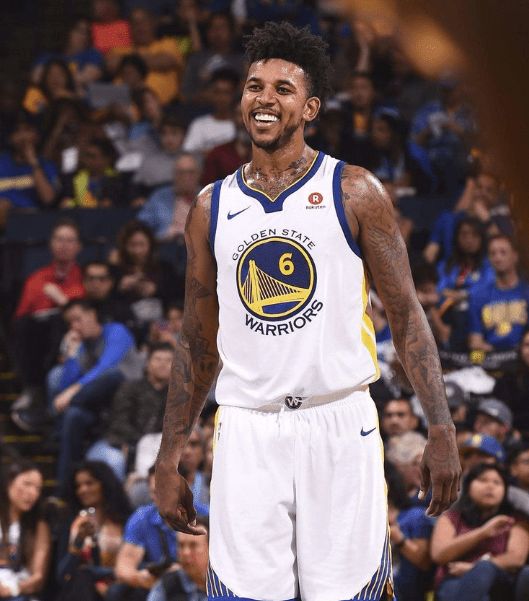 官方：西班牙队补召巴列卡诺前锋德弗鲁托斯进入大名单（官宣：西班牙队递补征召巴列卡诺前锋德弗鲁托斯入选大名单）