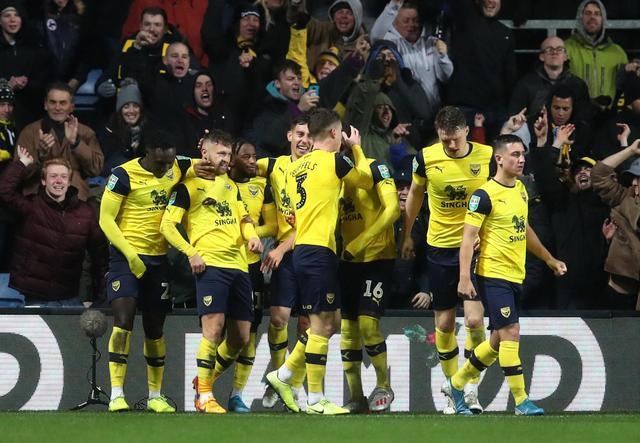 记者：国安厨师将退休，俱乐部将为其举办特殊的“退役”仪式（据记者报道，国安队大厨将退休，俱乐部将为其举行特别的“退役”仪式）