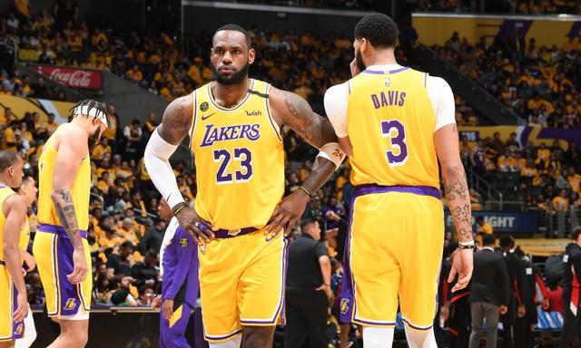 湖人惨败背后的原因分析（湖人惨败原因深度剖析）