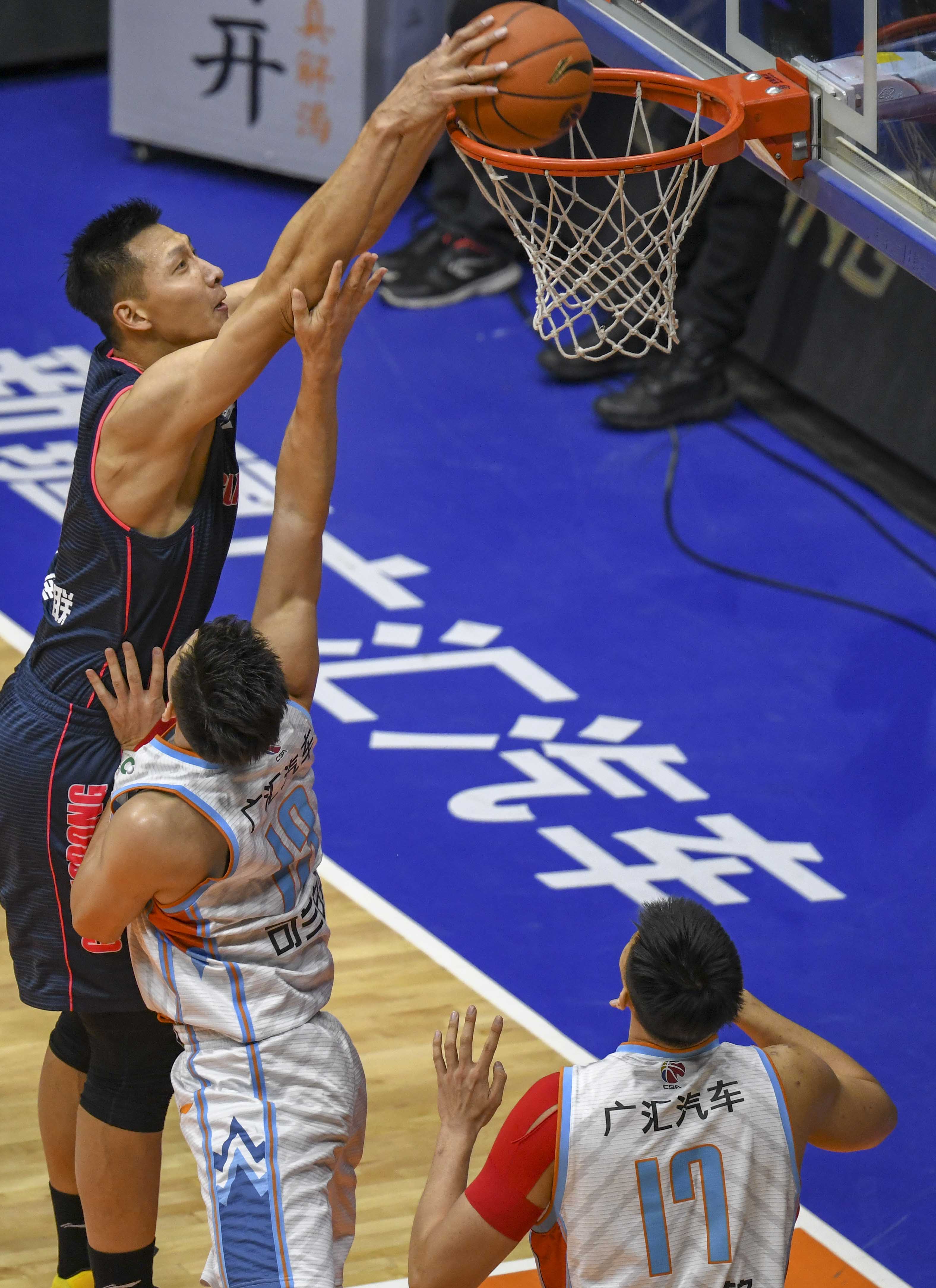 新鹏城vs成都：三外援PK四外援，韦世豪、杨明洋出战（新鹏城迎战成都：三外援对决四外援，韦世豪、杨明洋登场）