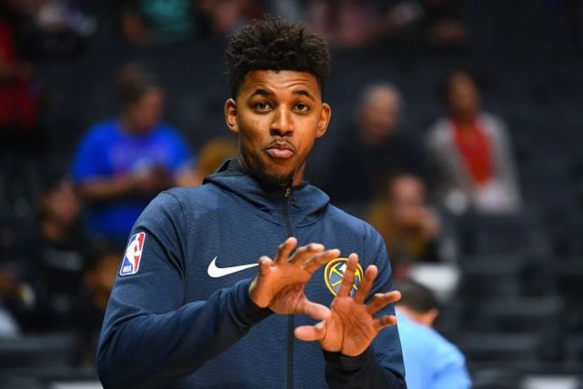 布克：联盟应该彻底取消裁判报告 它只会给所有人带来更多困扰（布克建议联盟彻底废除裁判报告：只会制造更多困扰）