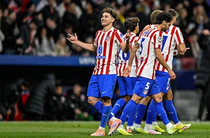 费内巴切门将利瓦科维奇自租借加盟赫罗纳以来，还没...（租借加盟赫罗纳后，费内巴切门将利瓦科维奇至今仍未...）