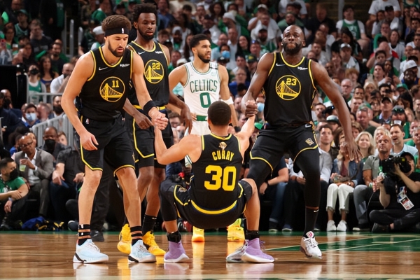 久尔杰维奇：明年国青队要参加国际比赛，跟一些世界强队交手（久尔杰维奇：国青明年将出战国际赛事，对阵多支世界劲旅）