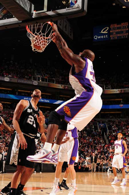 尽力了！米切尔23中11空砍全场最高32分（拼尽全力！米切尔23投11中轰下全场最高32分仍无力回天）